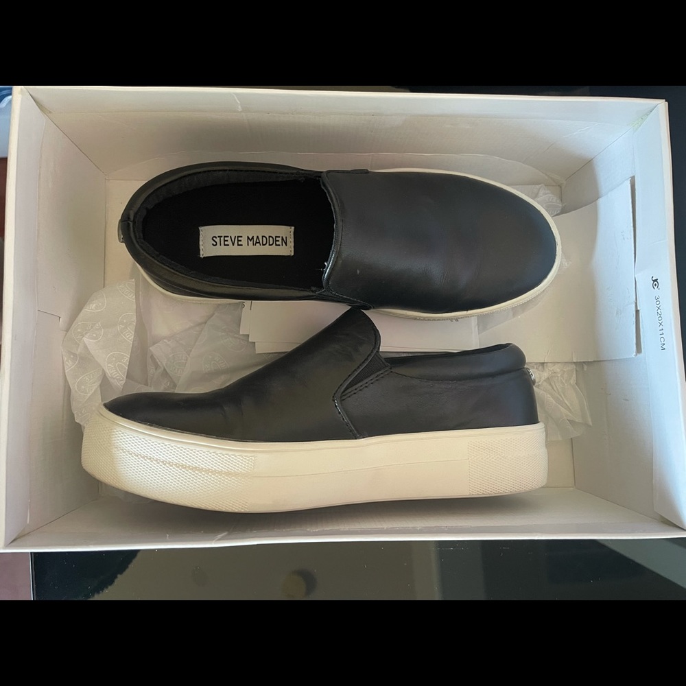 COPY - Leather platform Steve Madden shoes